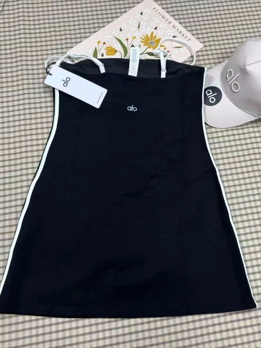 ☀️ALO Yoga Air Painted Streamlined Dress Black and White Color Scheme 🏷️NWT